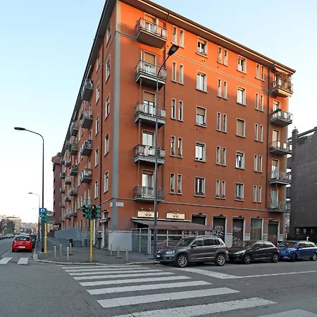 Apartment Casajulienne Milan